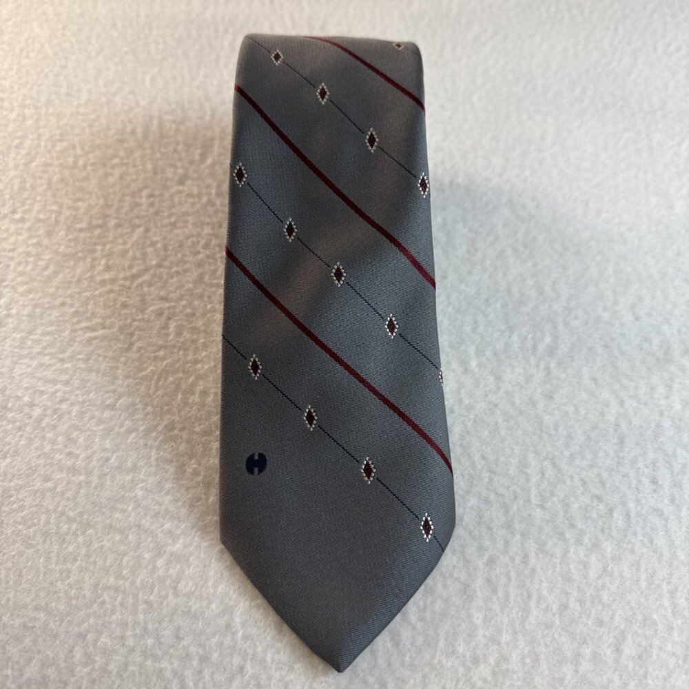 Halston Classic Men Necktie Silk Grey Burgundy Diamonds 58" X‎ 3"